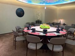 -朗丽兹自助餐厅