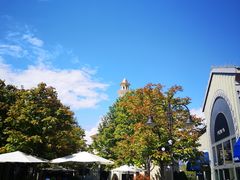 -马德里拉斯咯扎斯购物村