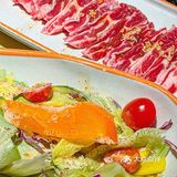 本地人排队吃的首家川派烤肉🆘肥肠芝士条香