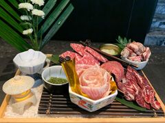 -铭牛烧肉·和牛海鲜自助(高新月牙湖店)