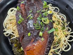 大肉干挑面-小龙大肉面馆