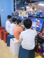 -飞吧潮玩运动蹦床游乐场