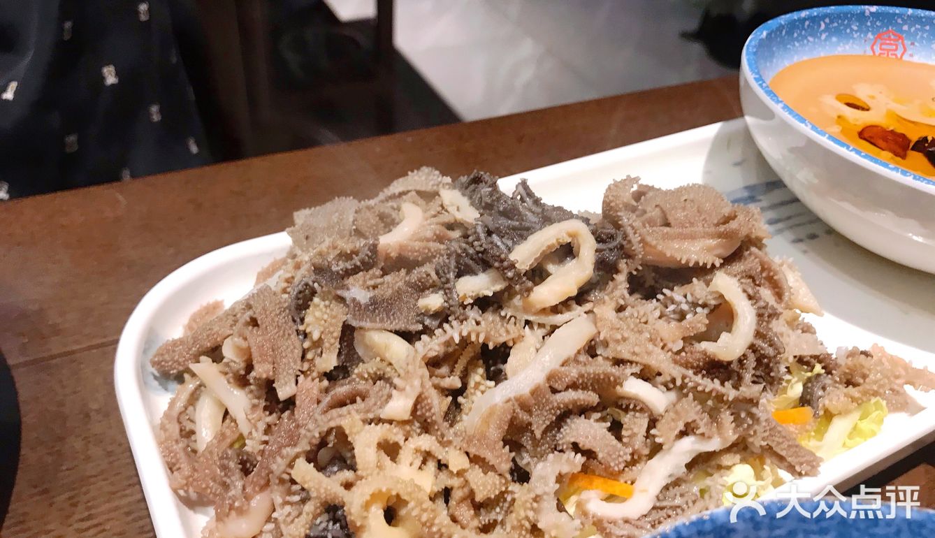 京庄，华侨城的热宴