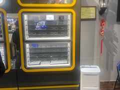 -镜客眼镜(浦江欢乐颂店)