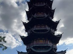 -龙华寺