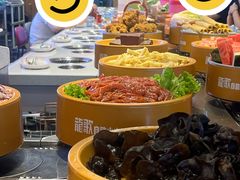 -龍歌自助小火锅(市北CBD万达店)