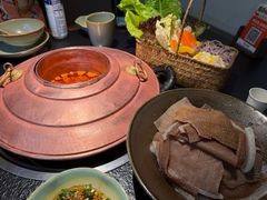 -菌自由丨野生菌火锅特色庭院餐厅(丽江古城店)