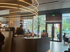 -星巴克臻选(上海虹桥新天地三店)