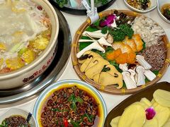 -土连锅·现熬养生汤锅(梁家巷店)