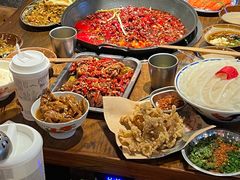 -萍姐火锅·公路夜市(武汉首店)