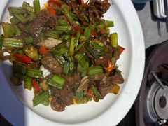 -魏铭鱼头捞饭(晋阳路店)