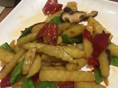 -一两饭川味素食餐厅