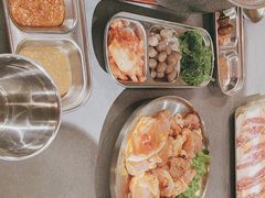 -围炉肉舍•炭烤活鳗•丹东海鲜烤肉(步行街店)