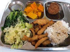 -上海市位育初级中学