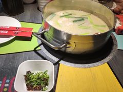 -四季喧黔味豆米火锅(万达广场店)