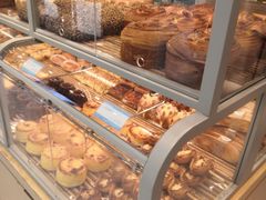 面包甜点陈列柜-LanTa蓝塔烘焙(中原万达店)