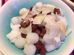 白雪冰汤圆-老甘家小龙虾江湖菜(邦兴花园店)