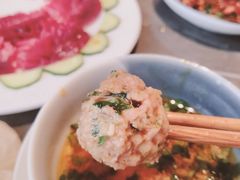 香菜猪肉丸子-长嘉·河图火锅(长嘉汇江景旗舰店)