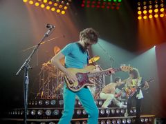 -百美汇影城(LUXE嘉里中心店)