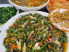 特色尖椒兔-江湖黑大兔(杨家坪店)