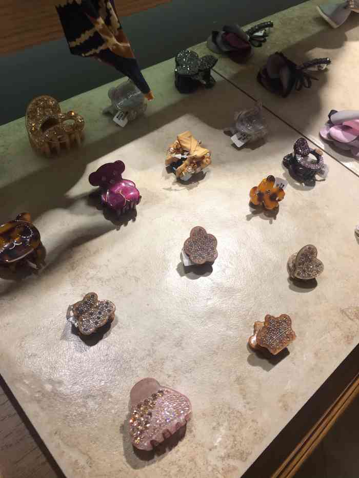 ms.flora(西单大悦城店)-"在西单大悦城的三层,在电梯口的位置,转弯.