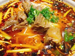 大哥牛肉面-默记孙抄手(经开万达店)