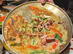 -草家酱蟹炭火烤肉店(珲春南路一店)