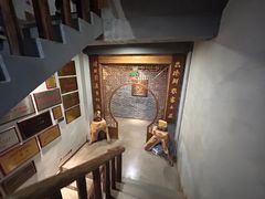 -头上红煨盐鸡·非遗院子餐厅