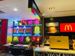 -麦当劳(汉口火车站候车室店)