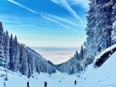 -丝绸之路山地度假区滑雪场
