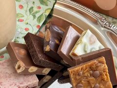 -Laderach 莱德拉(上海环贸iapm店)