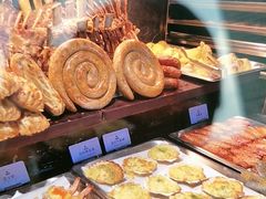 -雍容荟帝王蟹活龙虾展台自助(IFS黑金店)