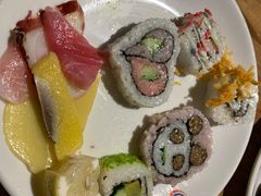 -韩京炭火烤肉自助料理(柯桥万达店)