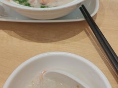 -李与白包子铺(桐梓林店)