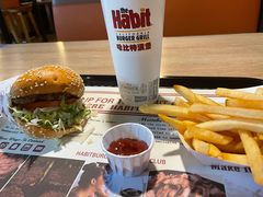 -The Habit Burger Grill 哈比特汉堡(复兴soho店)