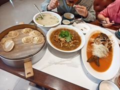 -梅利汴京烤鸭•开封豫菜地标店(东大街店)