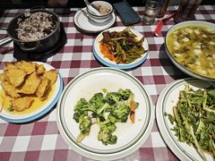 -小锅饭豆腐馆(嘉陵江街店)