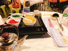 -鲜入围煮花胶鸡海鲜火锅