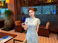 -香格里拉鱼跃地中海西餐厅·牛排披萨