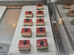 -君来湖滨饭店·玫瑰园