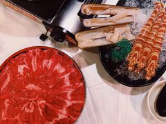 -鲜入围煮花胶鸡海鲜火锅