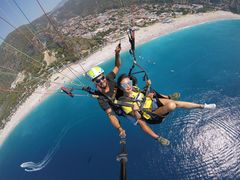 -费特希耶滑翔伞