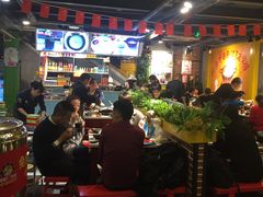 -钢管厂五区小郡肝串串香(奥克斯广场锦城万达店)