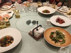 -新天明砂锅鱼头煲