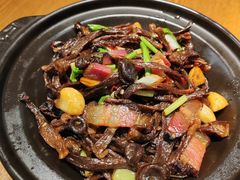 -云海肴·汽锅鸡·云南菜(天山百盛优客店)