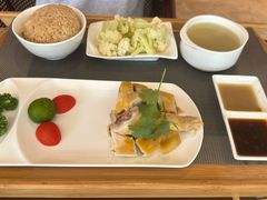 -亚龙湾老厨房·海南家常味