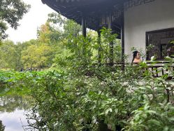 -一揽芳华汉服旗袍体验馆(拙政园店)