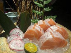 厚切三文鱼腩-炙柒Sekinana·精致料理 烧鸟·铁板烧(海上世界店)