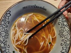 -俏凤凰(美林M·LIVE天地东座店)