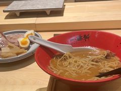 -一豚轩·烧鸟·豚骨拉面(五四路店)